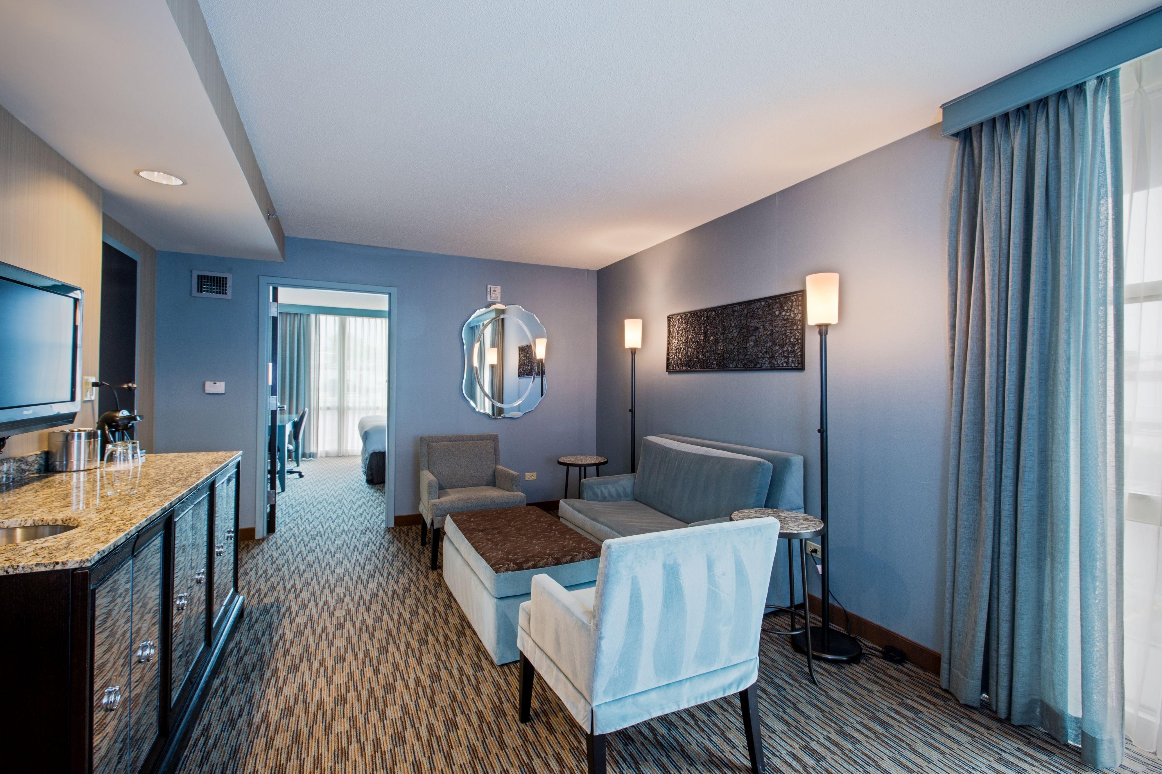 Crowne Plaza Hotel Glen Ellyn/Lombard By Ihg Екстериор снимка