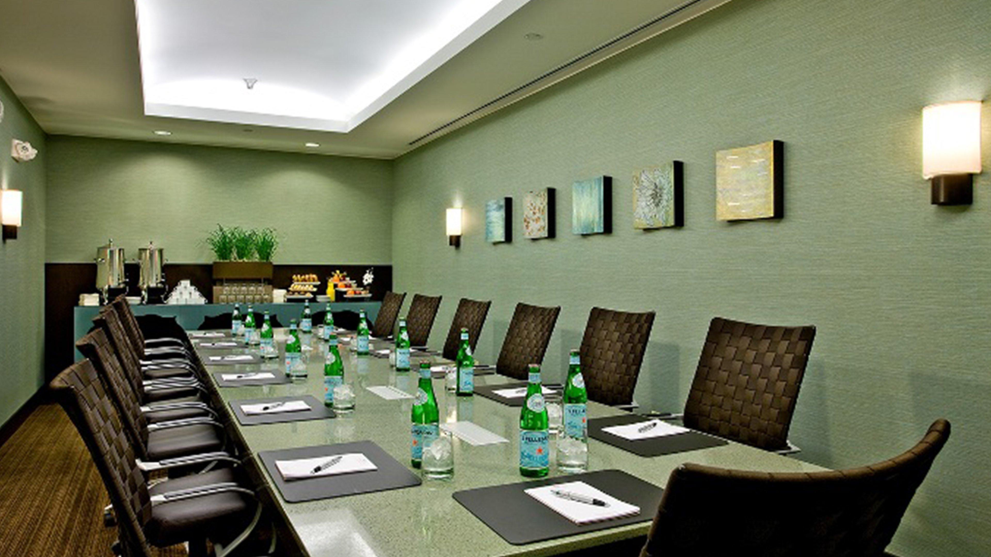 Crowne Plaza Hotel Glen Ellyn/Lombard By Ihg Екстериор снимка