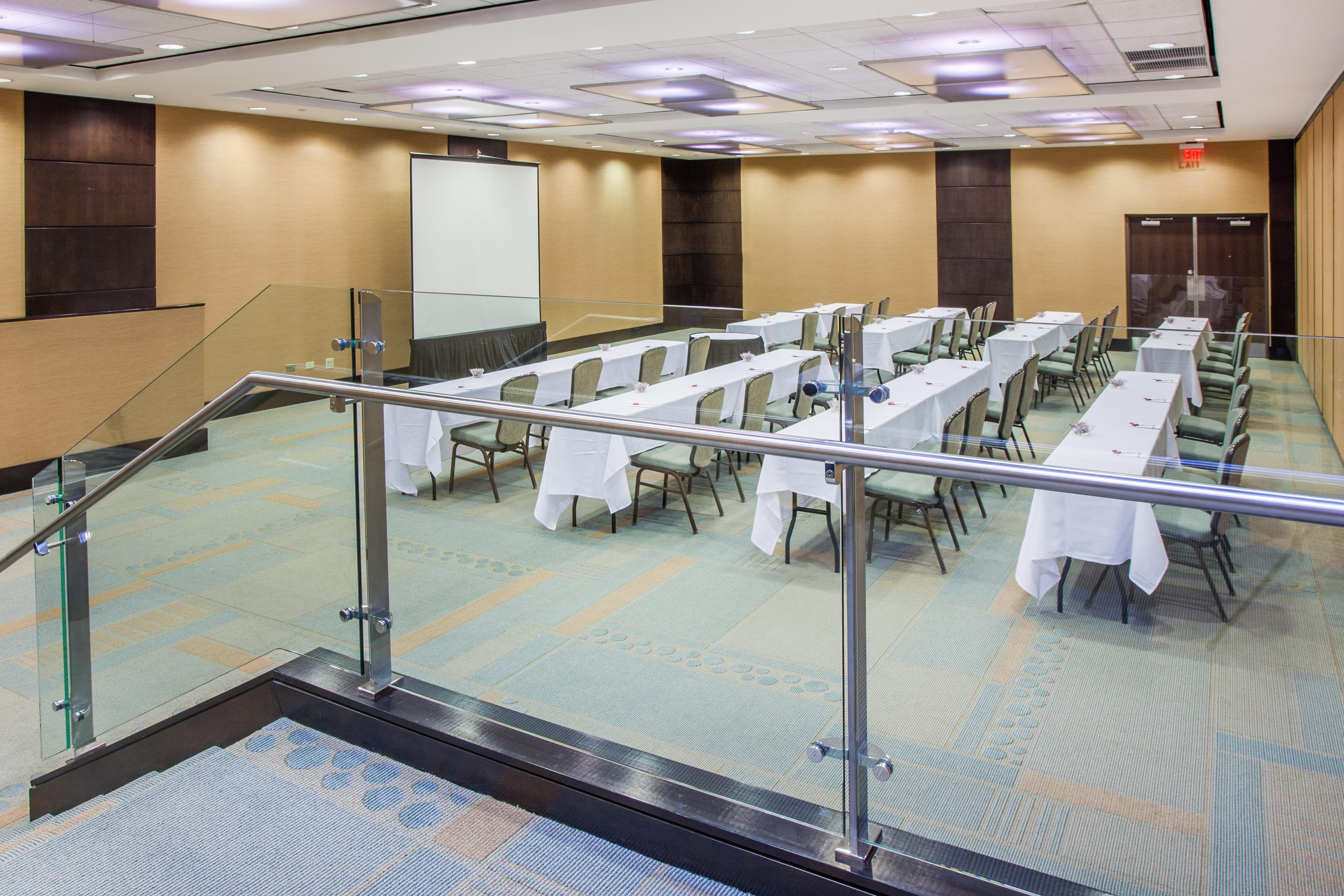 Crowne Plaza Hotel Glen Ellyn/Lombard By Ihg Екстериор снимка