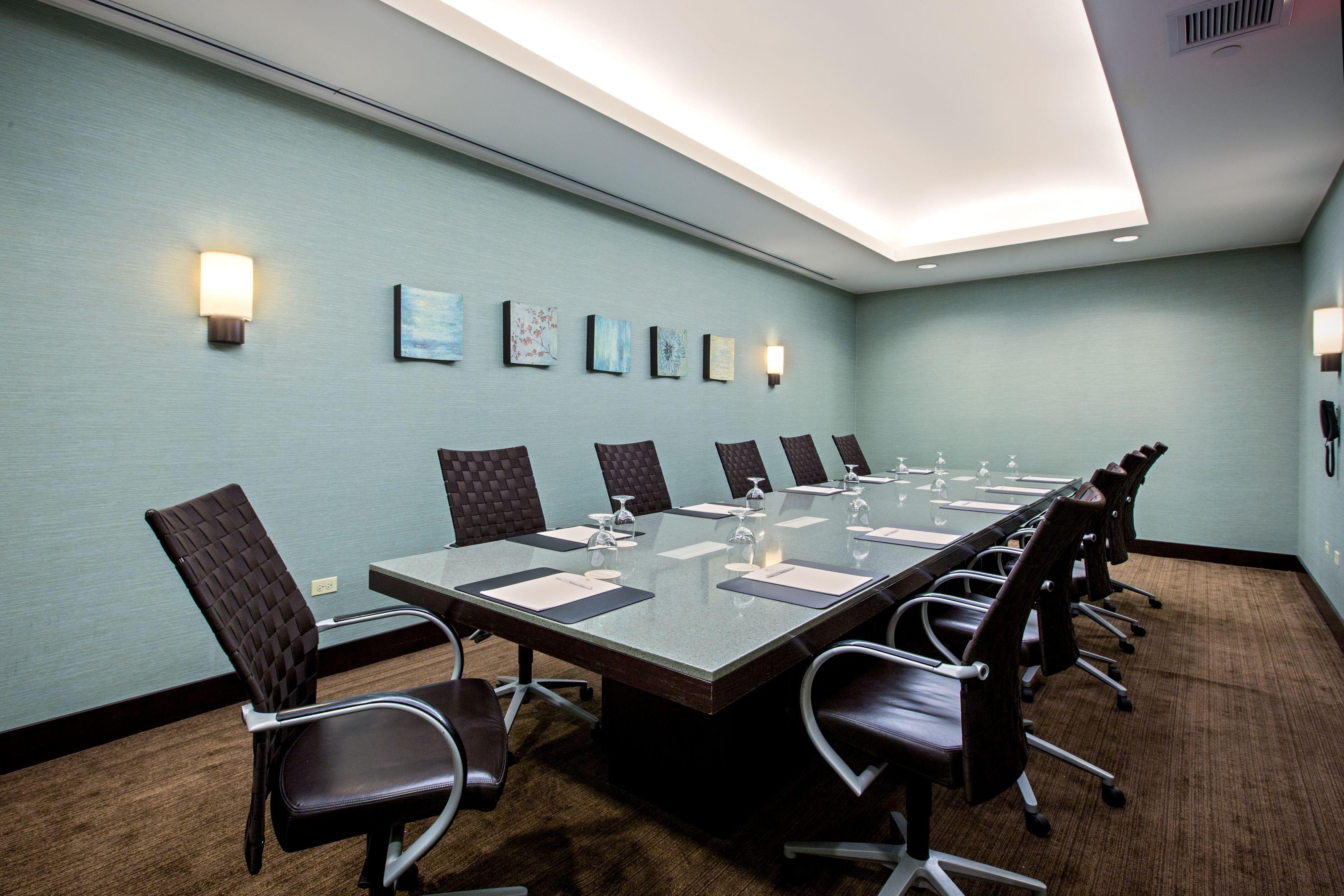 Crowne Plaza Hotel Glen Ellyn/Lombard By Ihg Екстериор снимка