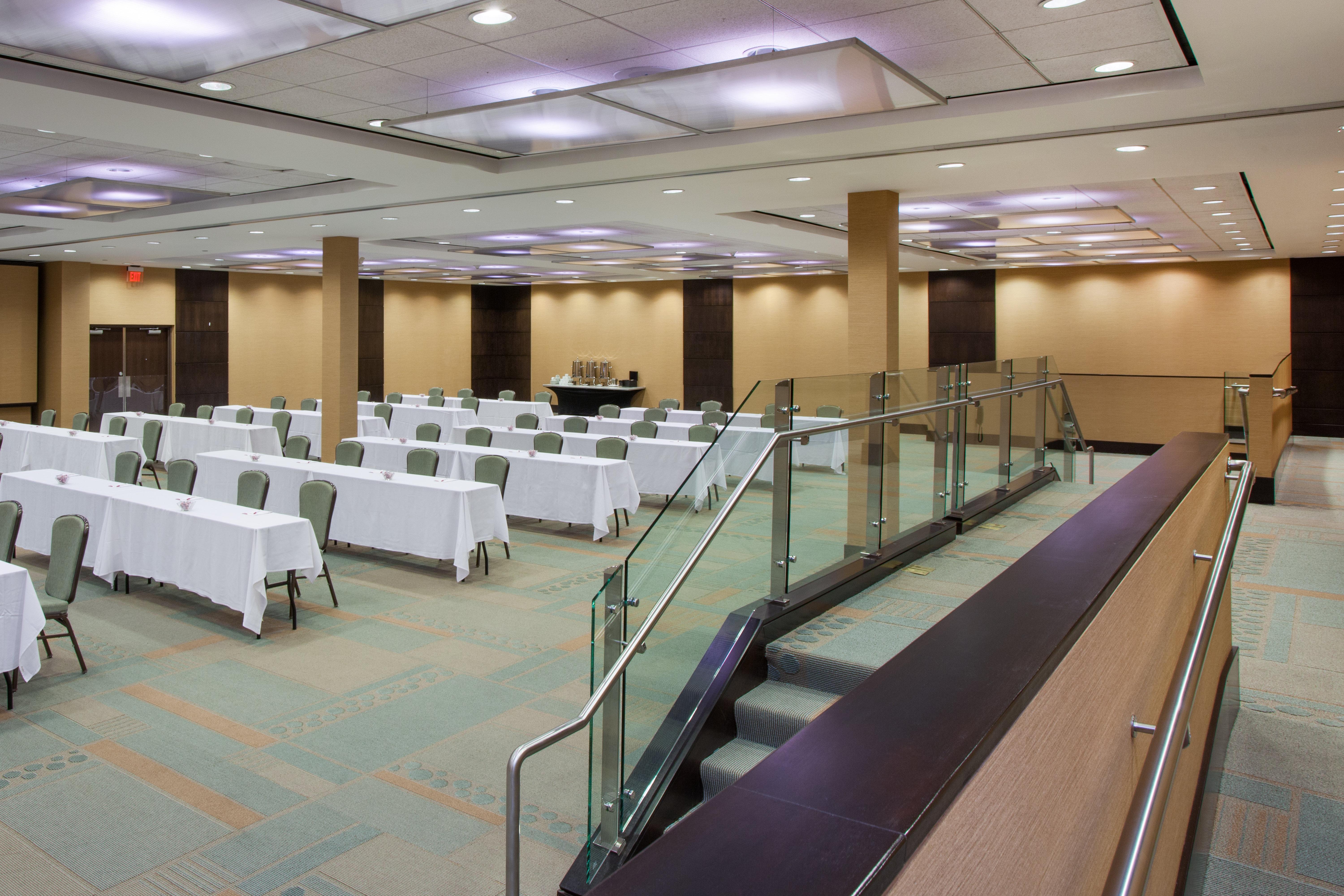 Crowne Plaza Hotel Glen Ellyn/Lombard By Ihg Екстериор снимка