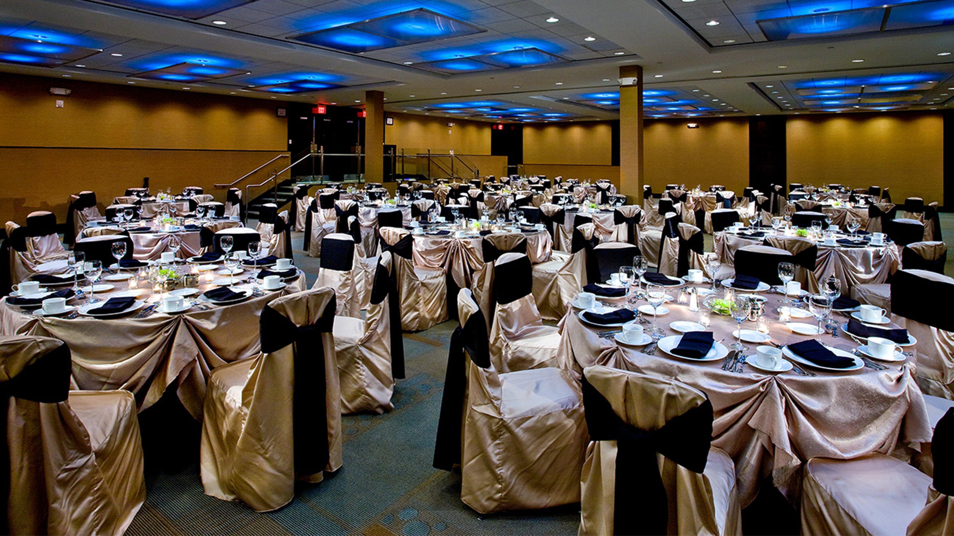 Crowne Plaza Hotel Glen Ellyn/Lombard By Ihg Екстериор снимка