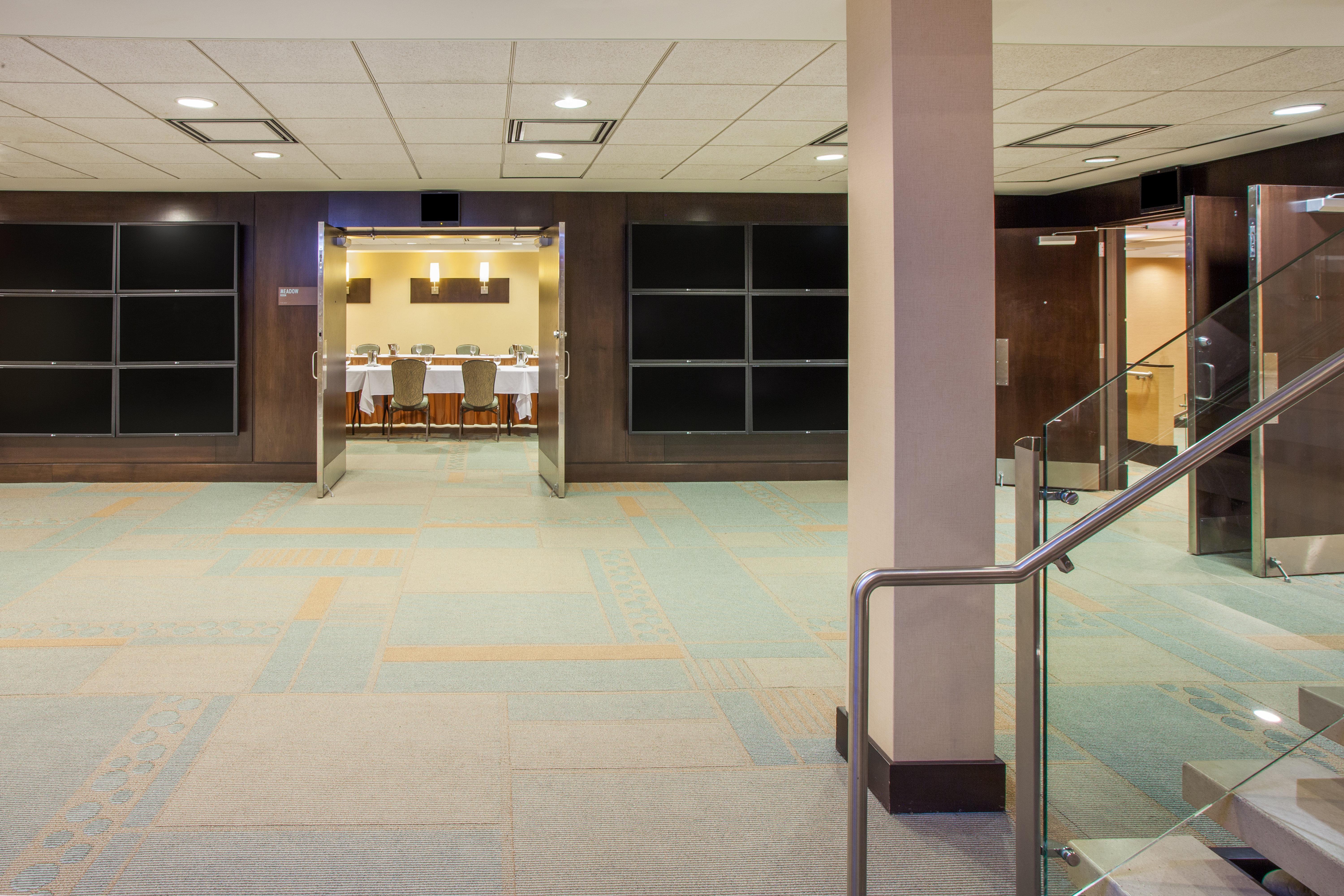 Crowne Plaza Hotel Glen Ellyn/Lombard By Ihg Екстериор снимка